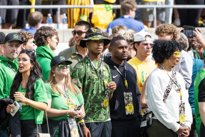 2025 wide receiver Isaiah Mozee on a visit to Oregon.